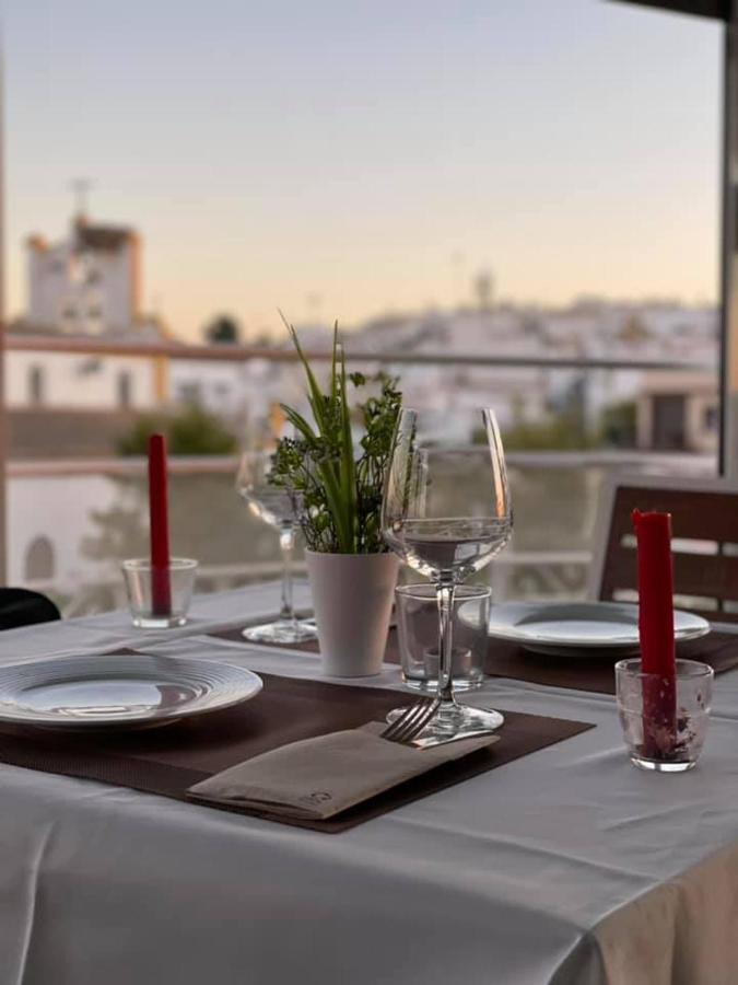 Novo Apartahotel & Restaurante Las Cabezas de San Juan Extérieur photo